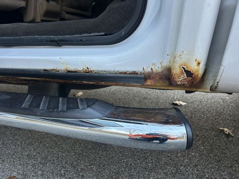 Used 2012 Ford F150 XLT w/ XLT Chrome Pkg image 25