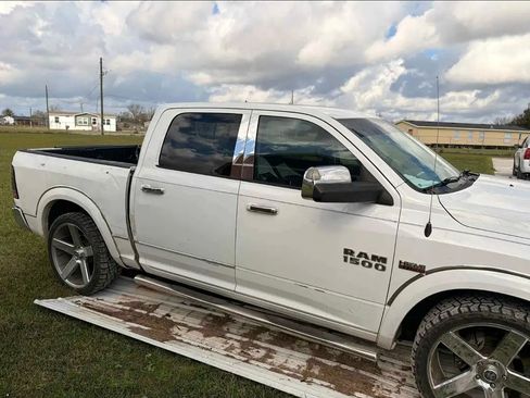 Used 2014 RAM 1500 Laramie image 4