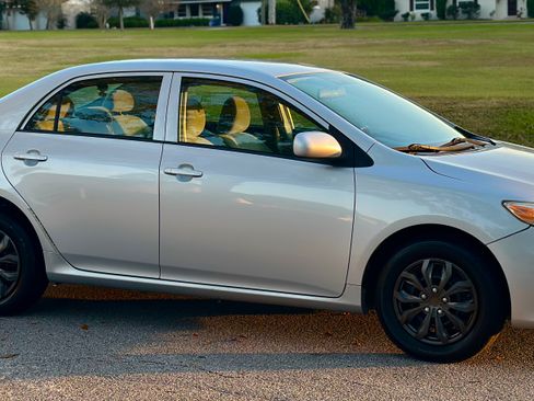 Used 2013 Toyota Corolla L image 6