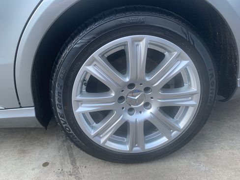 Used 2014 Mercedes-Benz E 350 4MATIC Sedan image 8