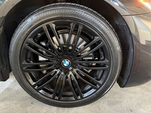 Used 2018 BMW 530e image 12