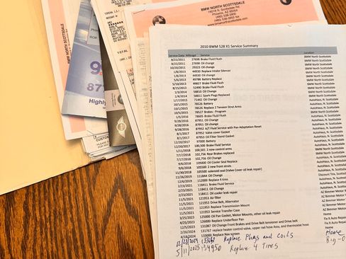 Used 2010 BMW 528i xDrive Sedan image 12