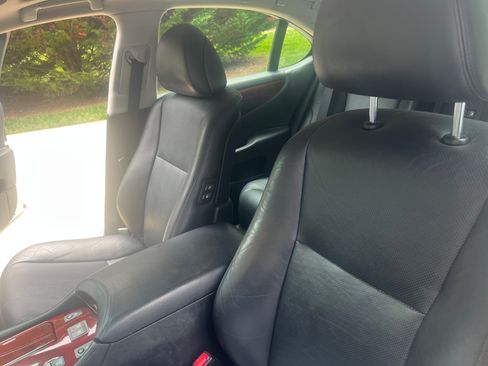 Used 2010 Lexus LS 460 image 10