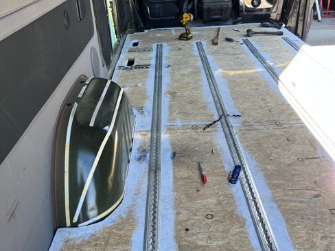 Used 2017 Mercedes-Benz Sprinter 2500 image 10