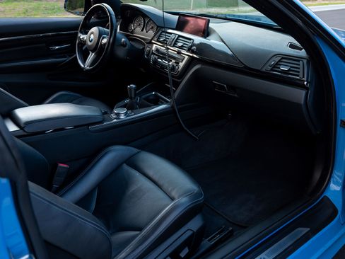 Used 2015 BMW M4 Coupe RWD image 11