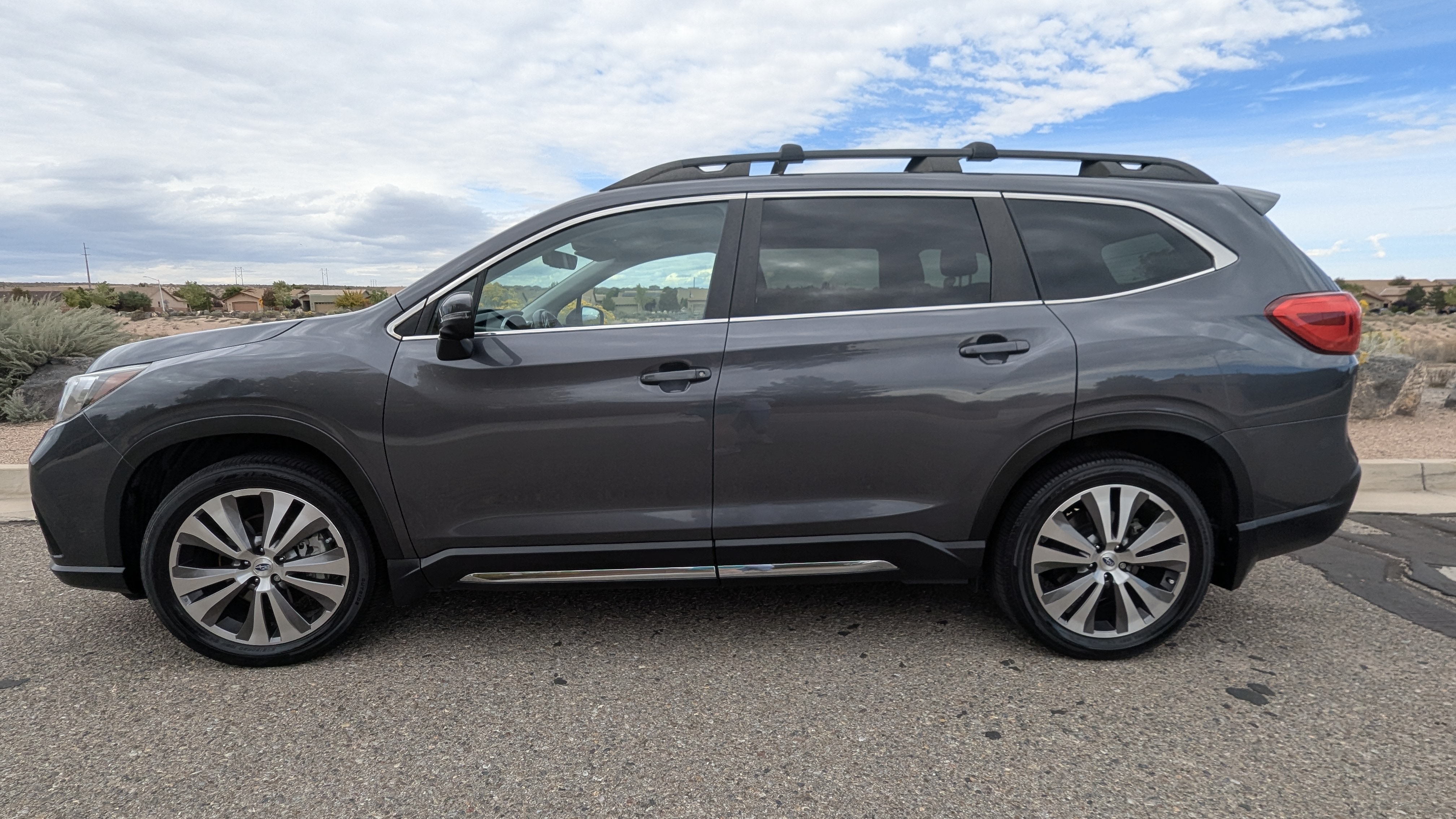 Used 2022 Subaru Ascent Limited w/ Technology Package AWD/4WD image 14