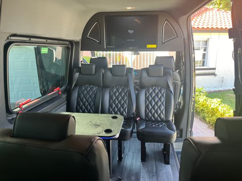 Used 2022 Mercedes-Benz Sprinter 3500 image 24