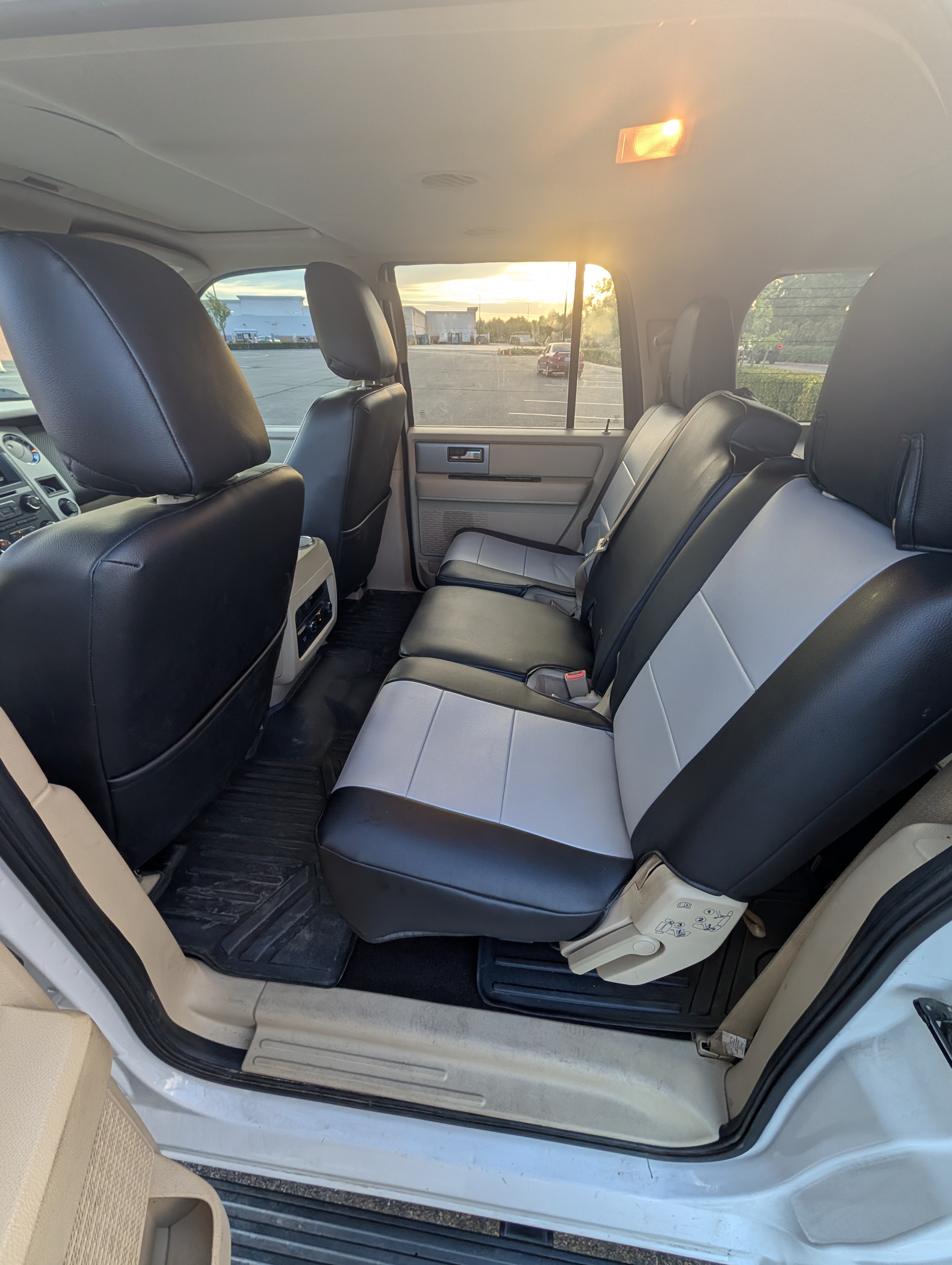 Used 2015 Ford Expedition EL Limited w/ Equipment Group 301A AWD/4WD image 11