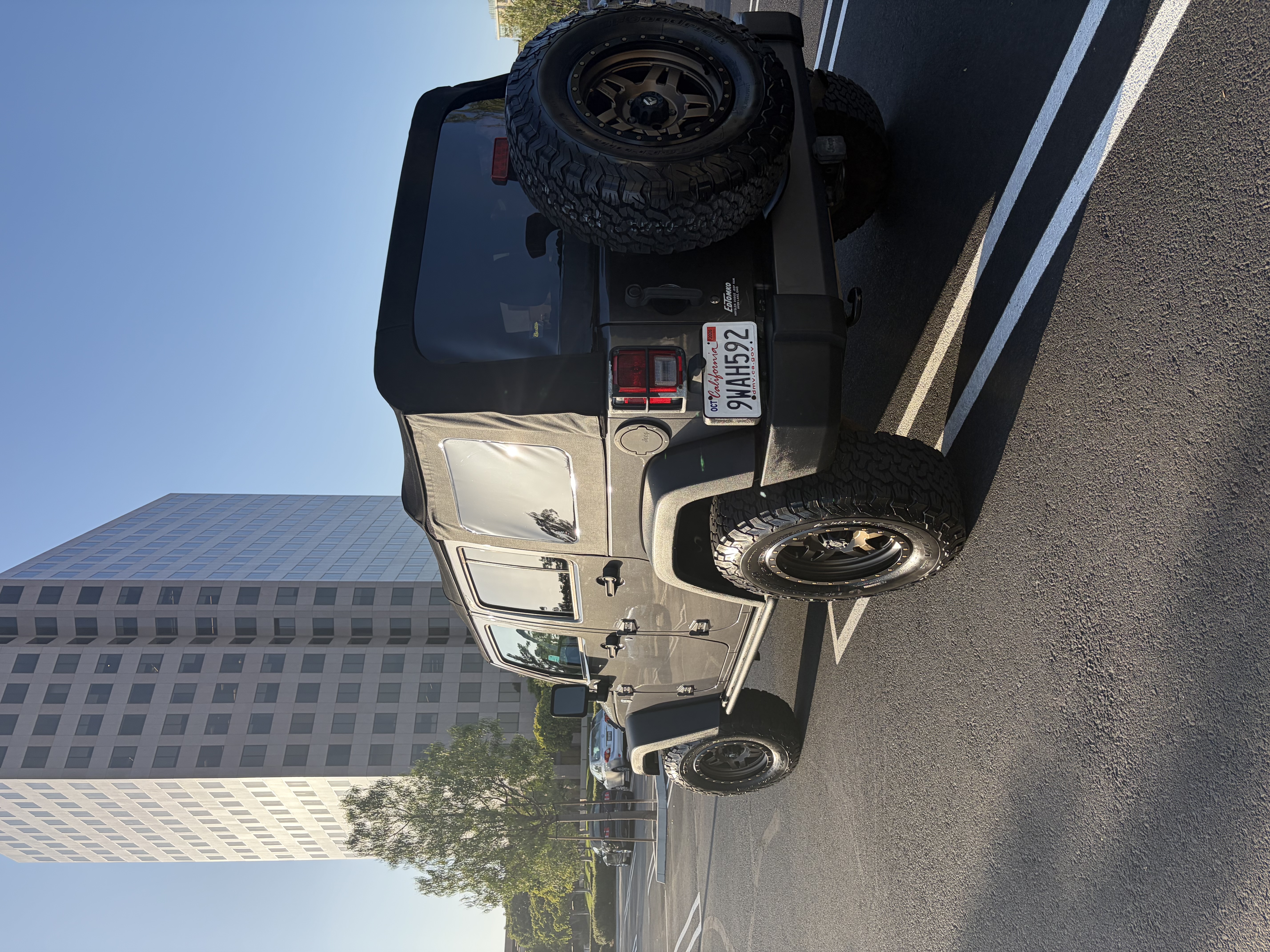Used 2016 Jeep Wrangler Unlimited Sport AWD/4WD image 4