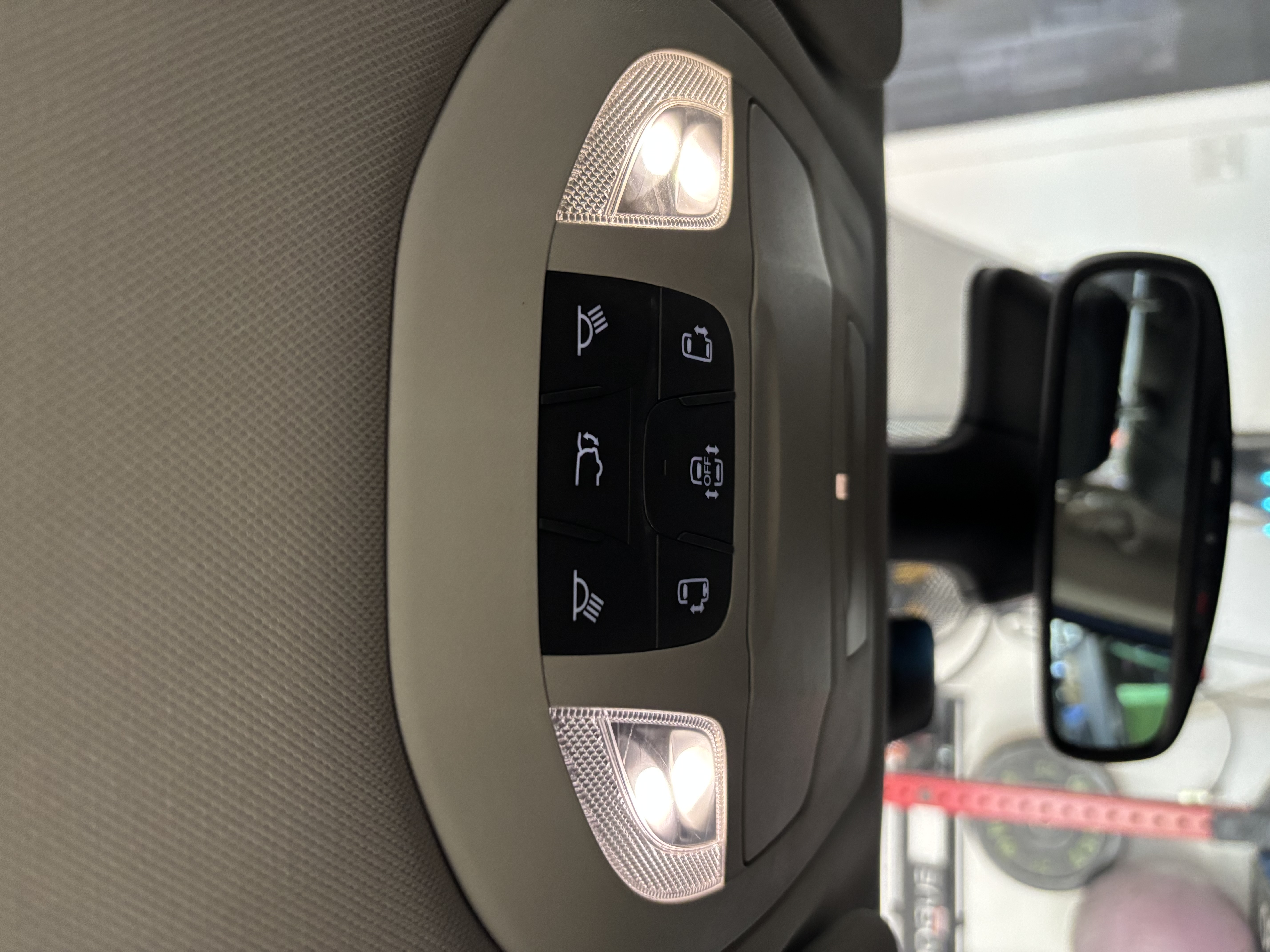 Used 2021 Chrysler Pacifica Touring-L FWD image 21