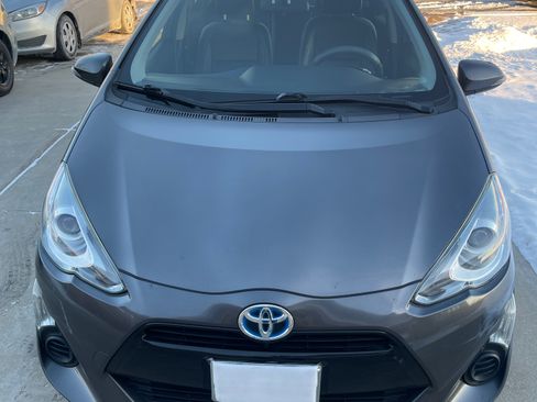 Used 2015 Toyota Prius C Two image 2