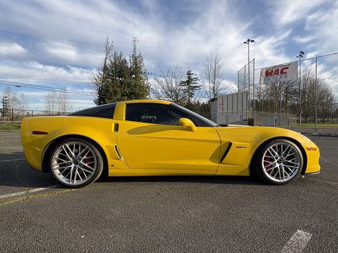 Used 2007 Chevrolet Corvette Z06 w/ Preferred Equipment Group image 5