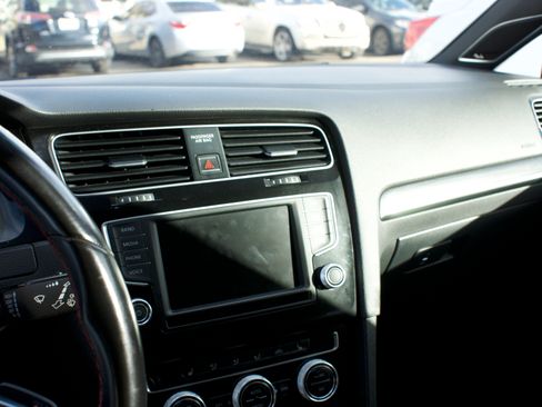 Used 2016 Volkswagen GTI Autobahn w/ Lighting Package (SEL) image 9