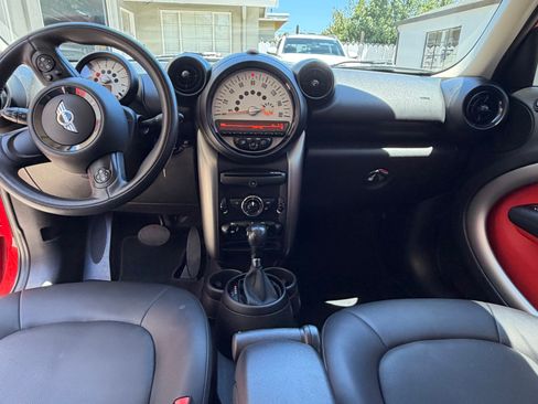 Used 2014 MINI Cooper Countryman FWD image 11