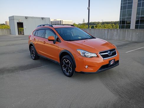 Used 2013 Subaru Crosstrek 2.0i Premium AWD/4WD image 10
