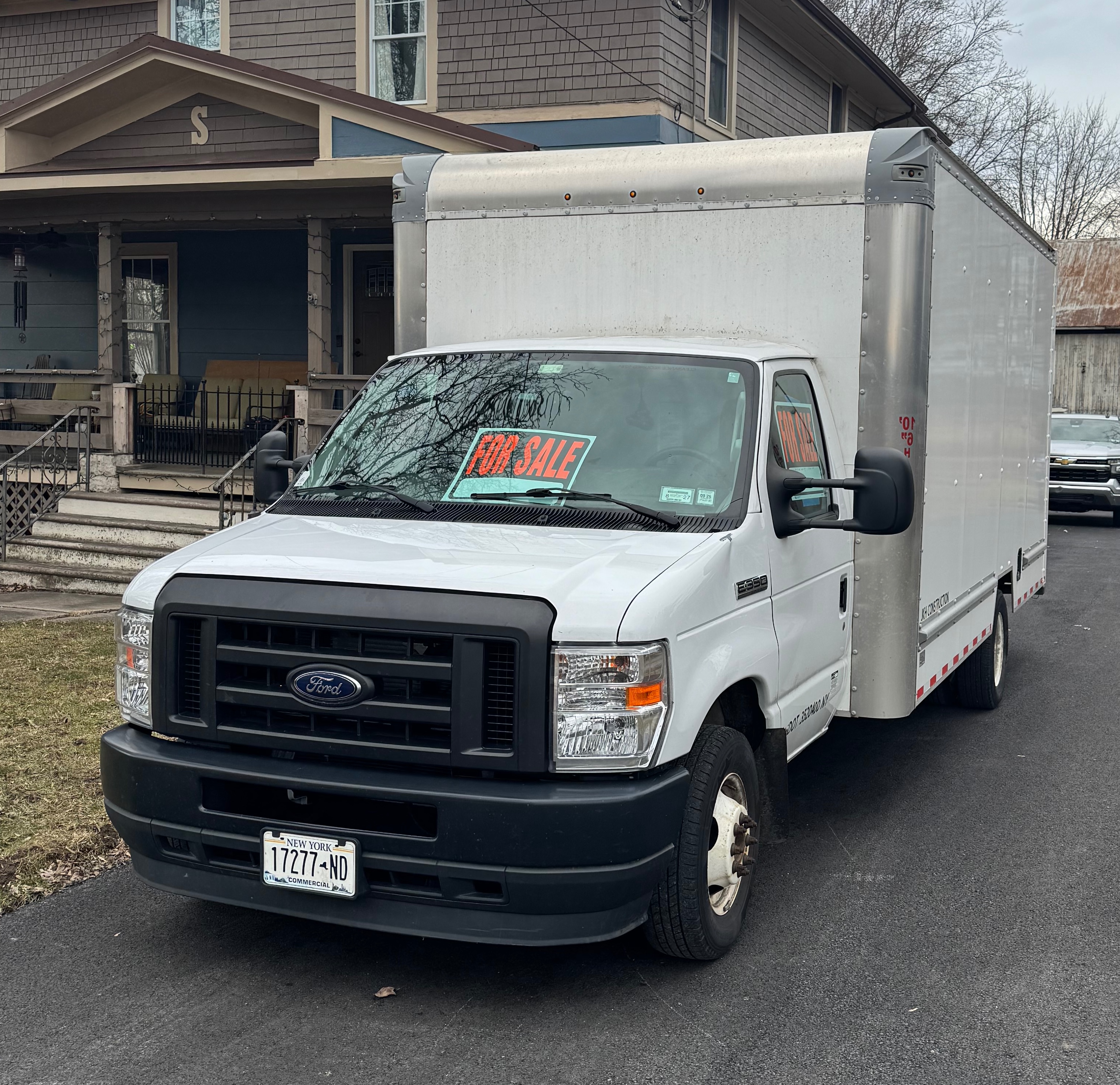 Used 2022 Ford E-350 and Econoline 350 Super Duty w/ Power Windows & Locks Group RWD image 6