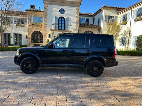 Used 2014 Land Rover LR4 HSE image 1