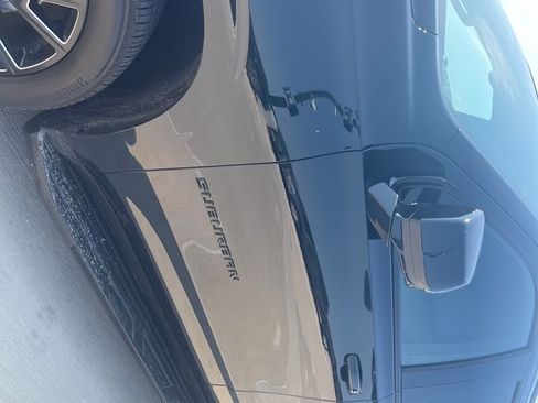 Used 2024 Chevrolet Suburban RST w/ Luxury Package image 6