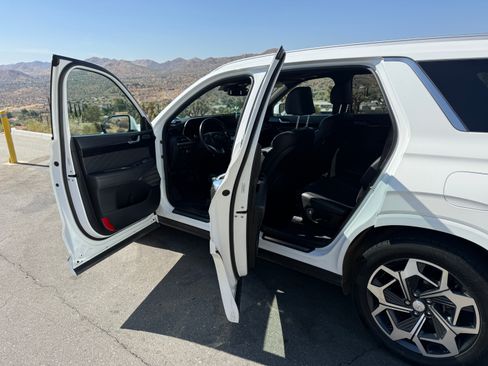 Used 2022 Hyundai Palisade Calligraphy FWD image 8