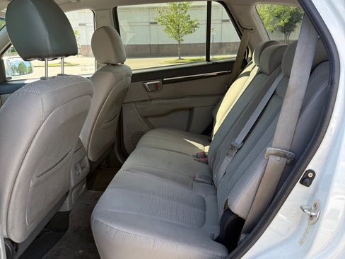 Used 2008 Hyundai Santa Fe GLS FWD image 12
