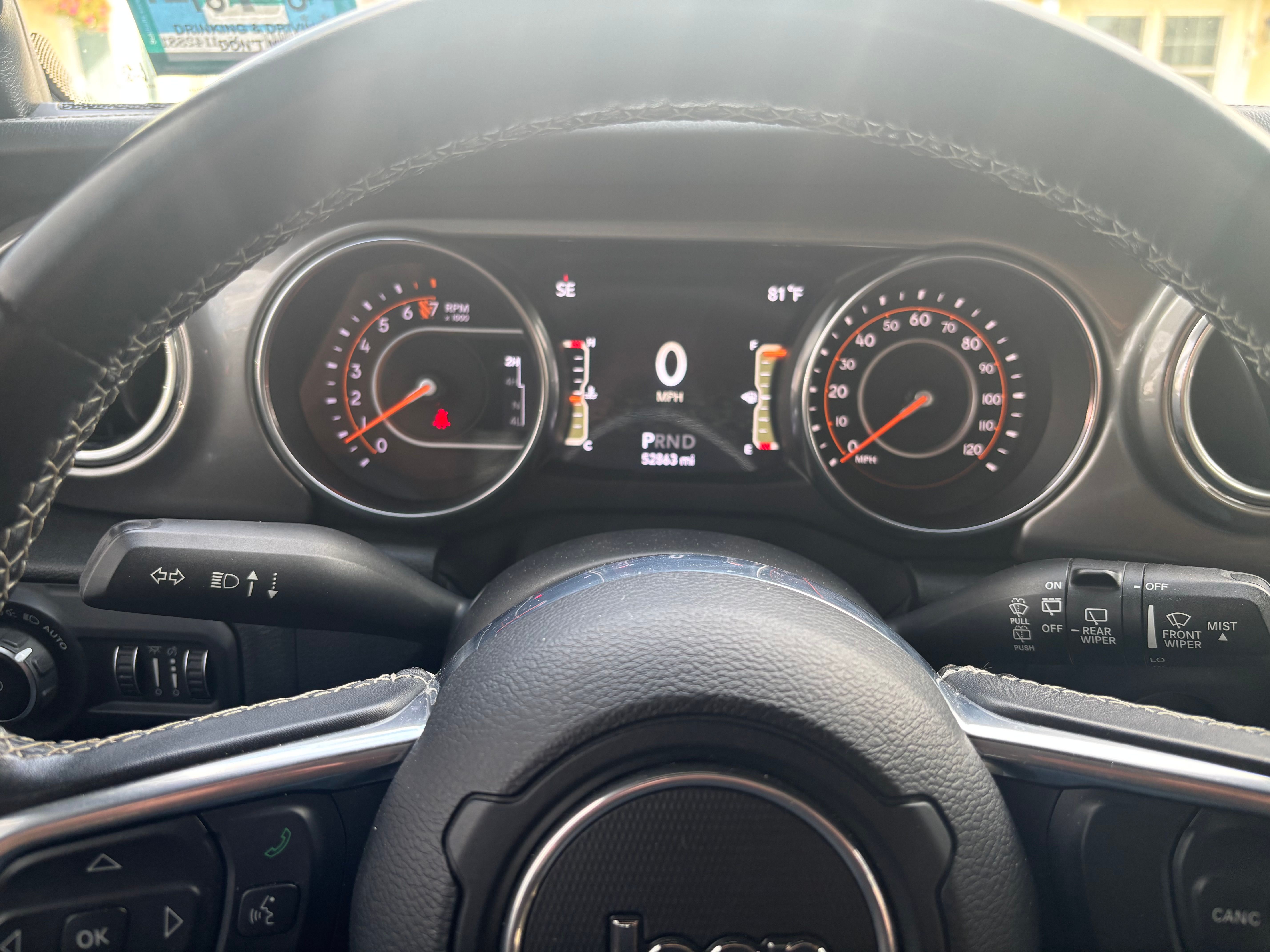 Used 2018 Jeep Wrangler Unlimited Sahara w/ Dual Top Group AWD/4WD image 11