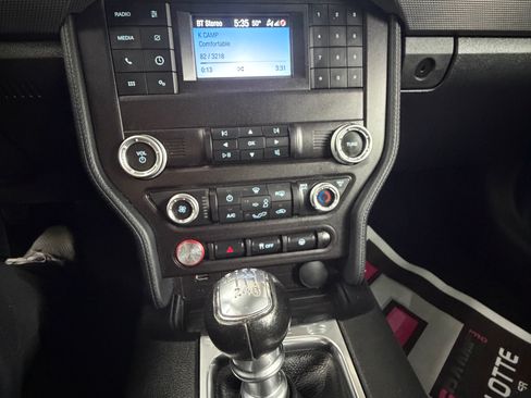 Used 2020 Ford Mustang GT RWD image 21