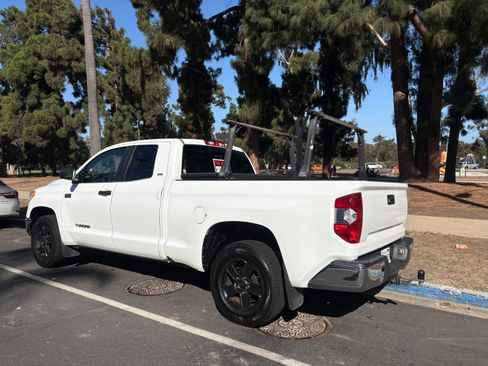 Used 2015 Toyota Tundra SR5 image 5