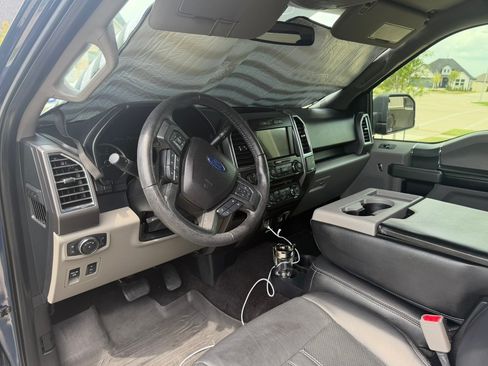Used 2016 Ford F150 XLT w/ Equipment Group 302A Luxury AWD/4WD image 10