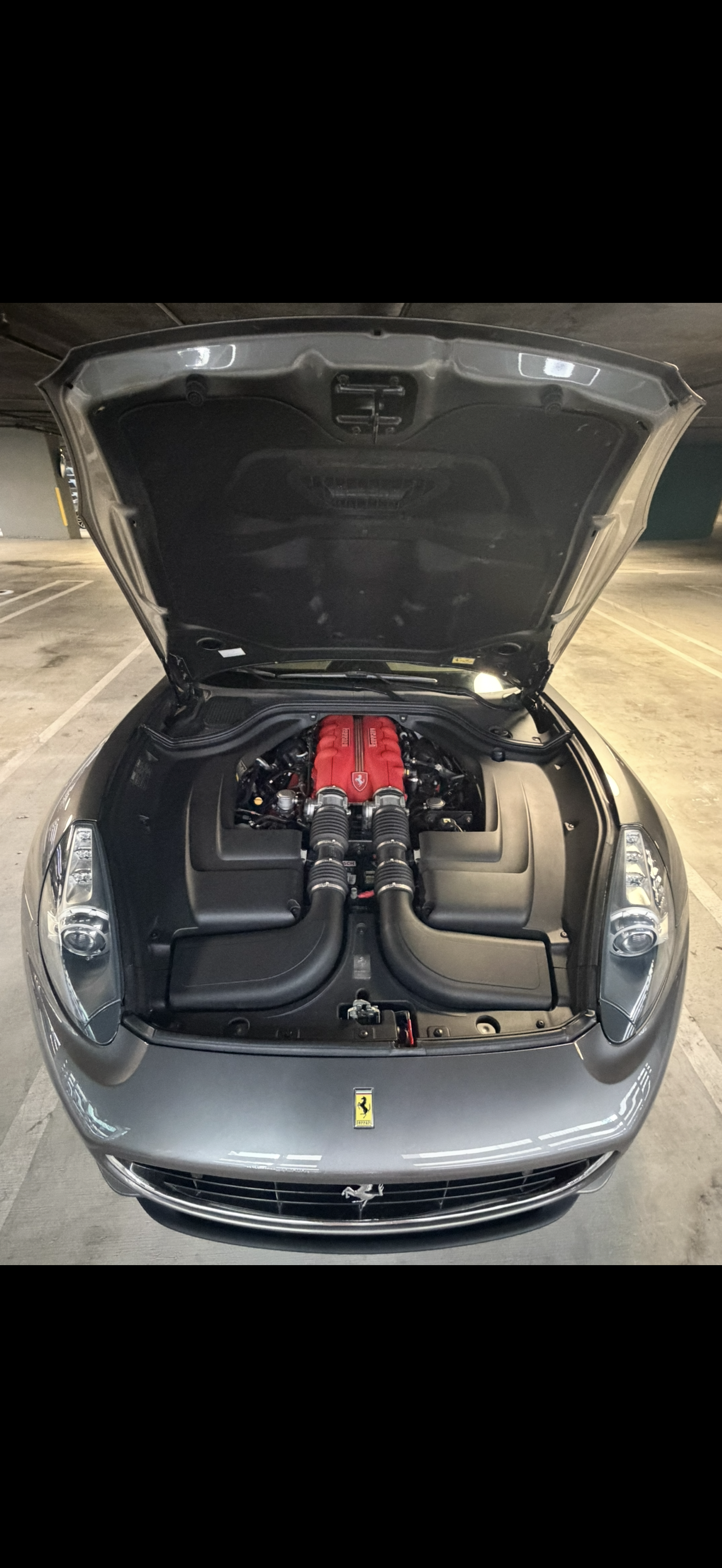 Used 2012 Ferrari California RWD image 14