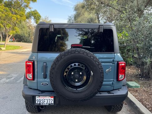 Used 2022 Ford Bronco Black Diamond image 6