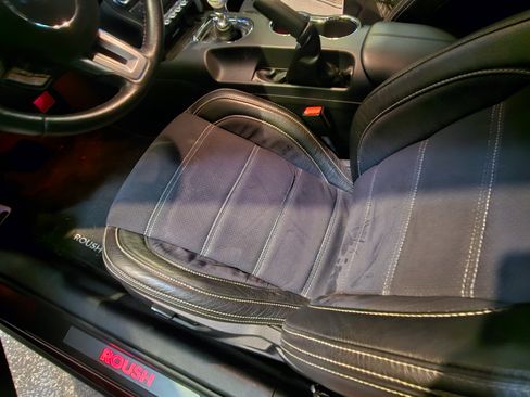 Used 2016 Ford Mustang GT Premium w/ GT Performance Package image 12