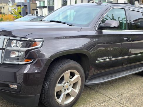 Used 2015 Chevrolet Suburban LT AWD/4WD image 2
