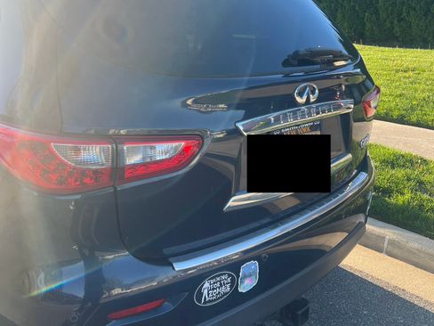Used 2015 INFINITI QX60 Luxe w/ Deluxe Touring Package AWD/4WD image 6