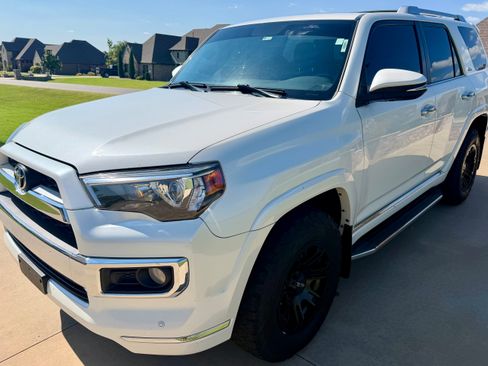 Used 2017 Toyota 4Runner Limited AWD/4WD image 1