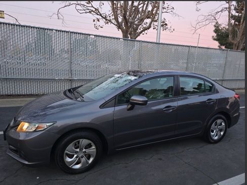 Used 2015 Honda Civic LX image 1