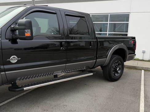 Used 2011 Ford F350 Lariat w/ Chrome Pkg image 2