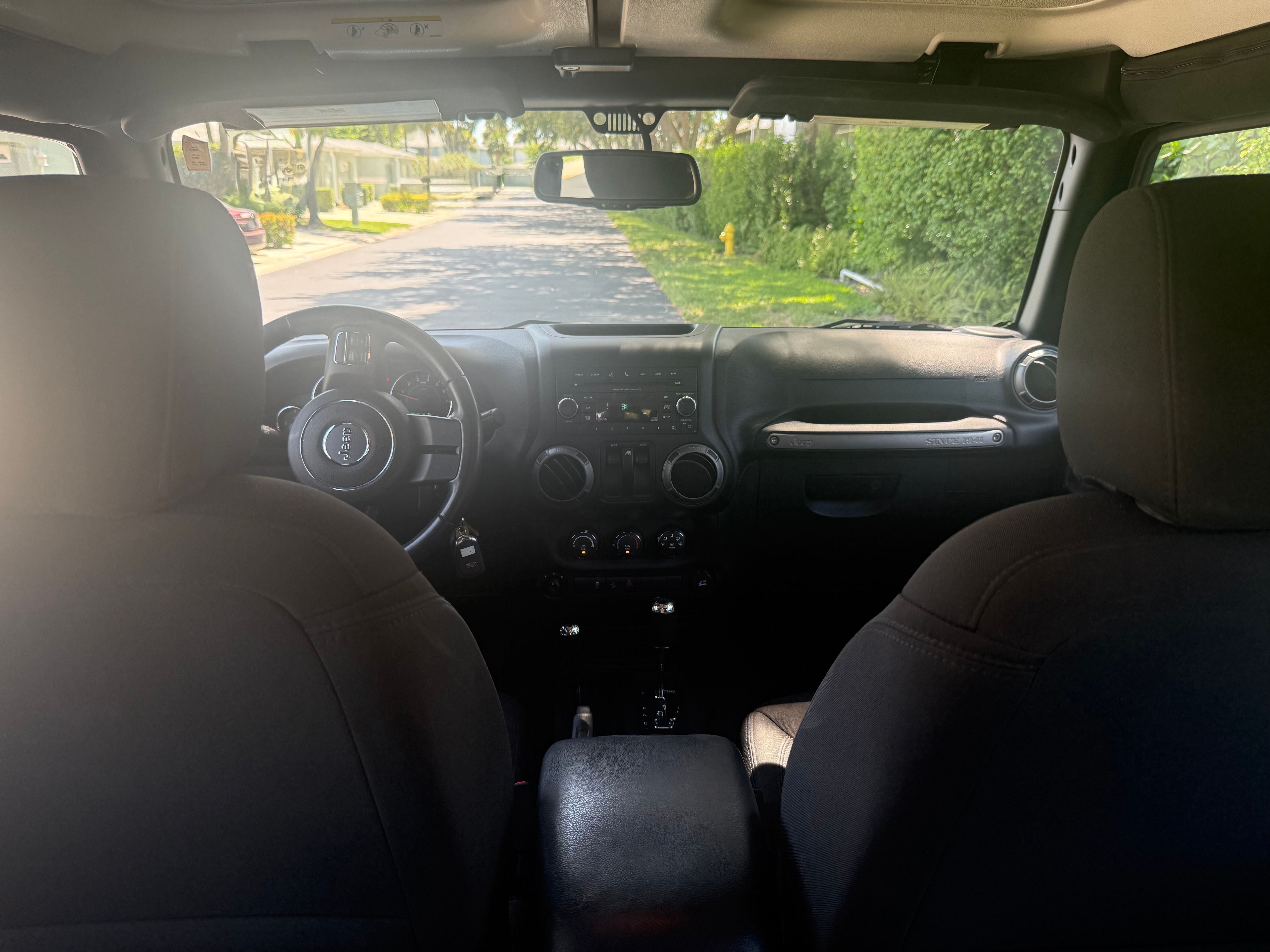 Used 2015 Jeep Wrangler Sport w/ Quick Order Package 24S AWD/4WD image 10