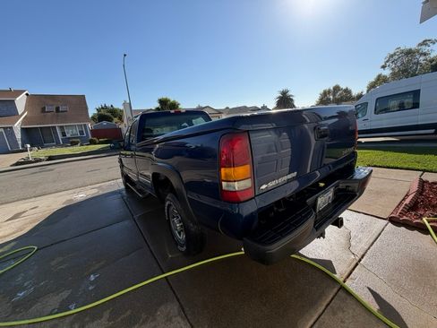 Used 2001 Chevrolet Silverado 2500 LS image 4