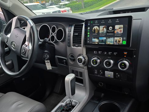 Used 2014 Toyota Sequoia Limited image 17