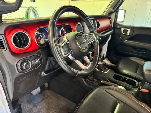 Used 2019 Jeep Wrangler Unlimited Rubicon image 12