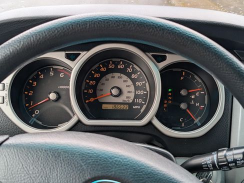 Used 2004 Toyota 4Runner Sport image 10