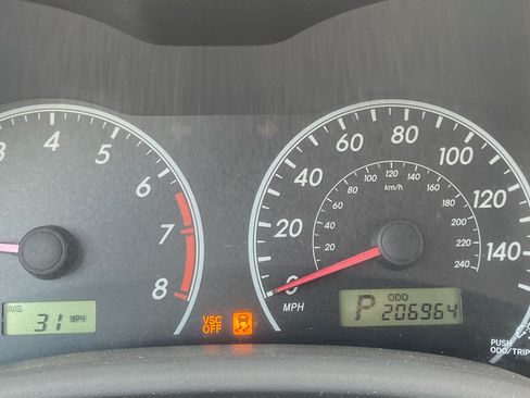Used 2010 Toyota Corolla LE w/ LE EVP Pkg #1 FWD image 6
