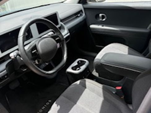 Used 2024 Hyundai Ioniq 5 SEL image 2