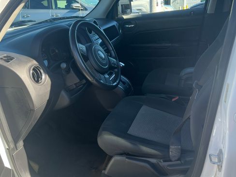 Used 2014 Jeep Patriot Latitude image 5