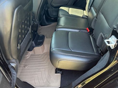 Used 2021 Jeep Wrangler Unlimited Rubicon w/ Dual Top Group image 20