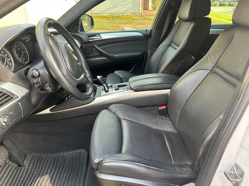 Used 2010 BMW X6 xDrive50i image 11