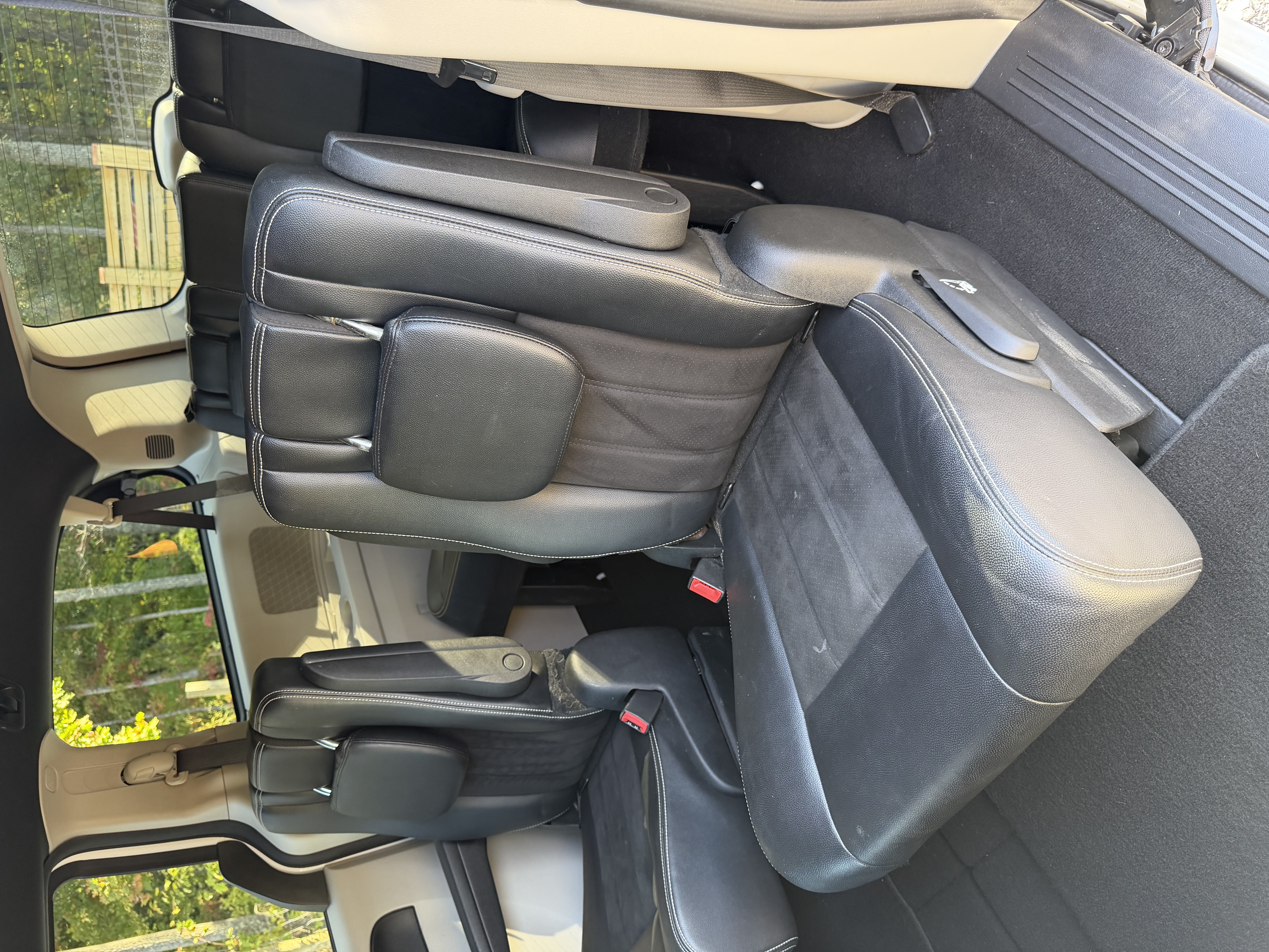 Used 2019 Dodge Grand Caravan SXT FWD image 11