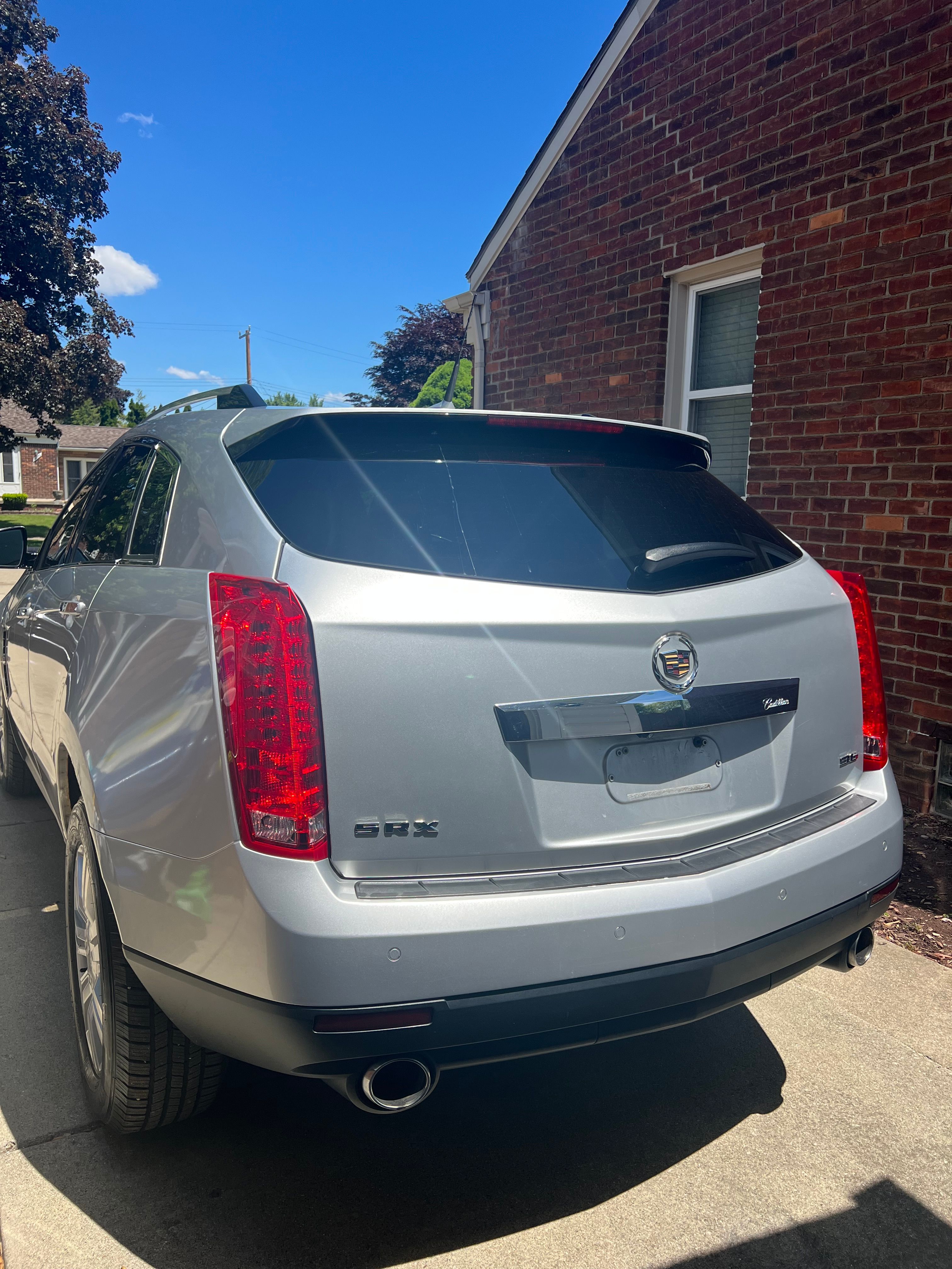 Used 2012 Cadillac SRX Luxury FWD image 8