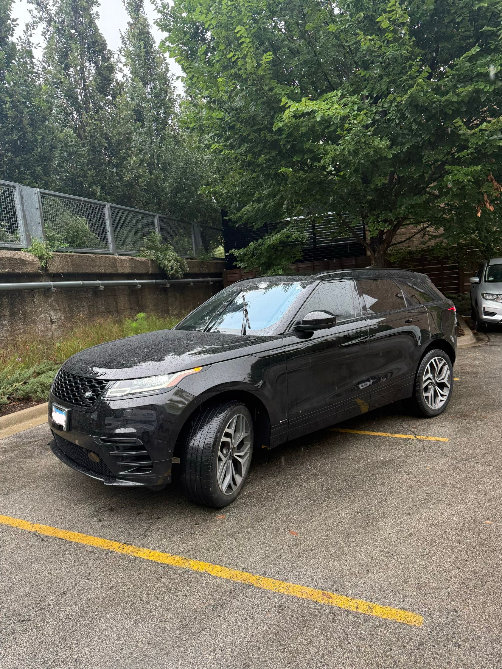 Used 2019 Land Rover Range Rover Velar R-Dynamic SE AWD/4WD image 1