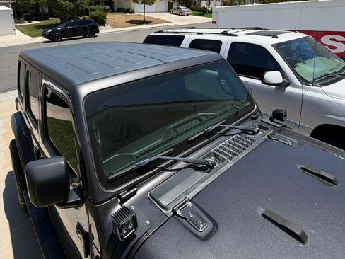 Used 2021 Jeep Wrangler Unlimited Sport AWD/4WD image 17